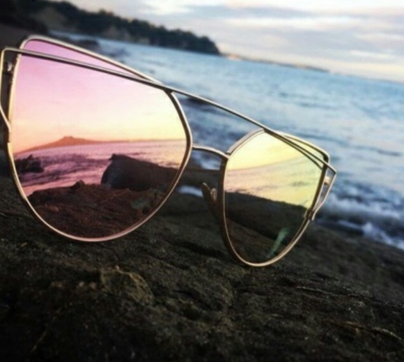 🔥LAST!🔥90's STYLE MIRRORED UV400! - PINK - Picture 2 of 7